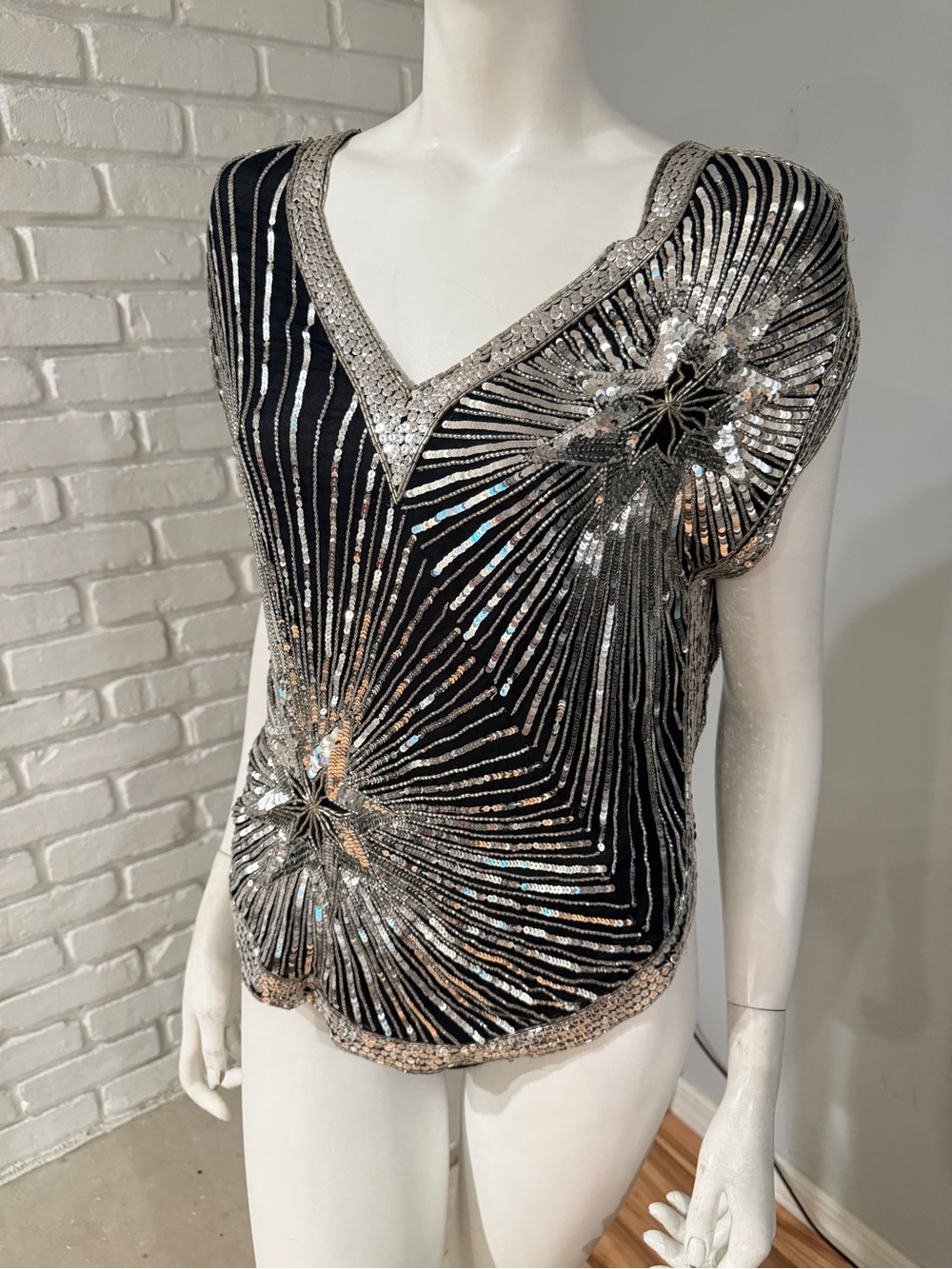 Frank Usher Art Deco Sequin Beaded Top Silver Sequin & Beads 100% Black Silk S - Picture 4 of 15